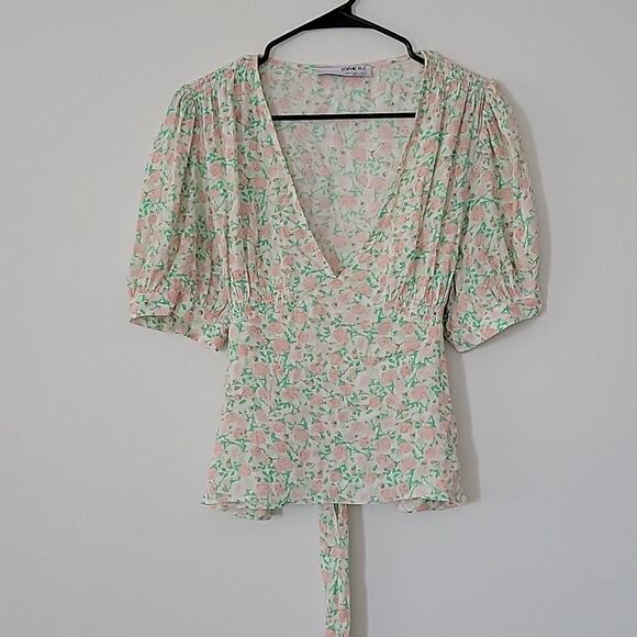 Sophie Rue Floral Print Back Tie Peplum Top NWOT - Picture 1 of 9
